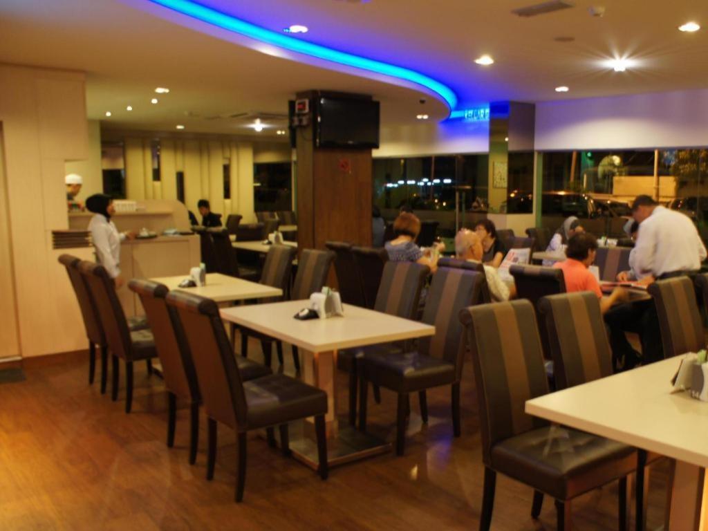 The Landmark Hotel Batu Pahat Exteriör bild
