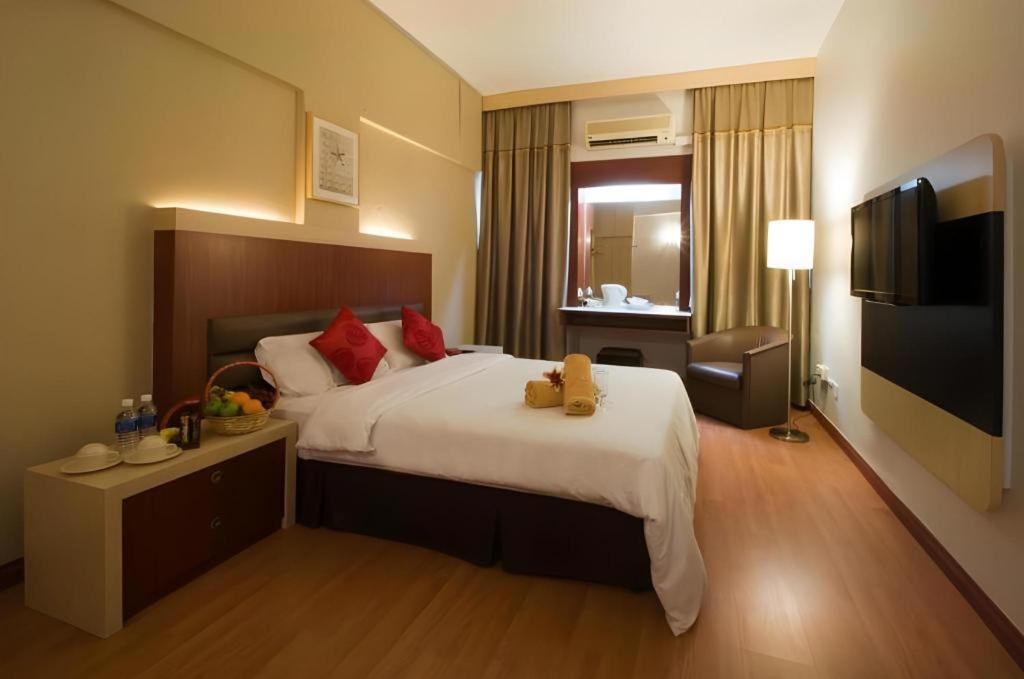 The Landmark Hotel Batu Pahat Exteriör bild