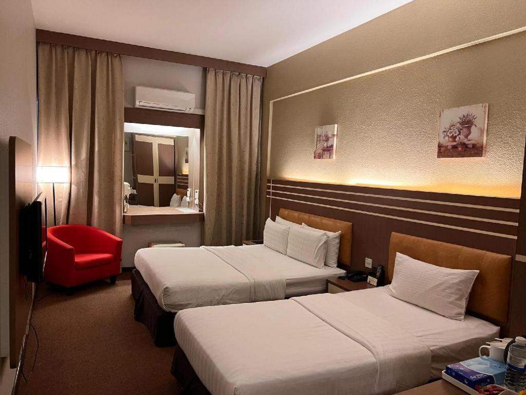 The Landmark Hotel Batu Pahat Exteriör bild