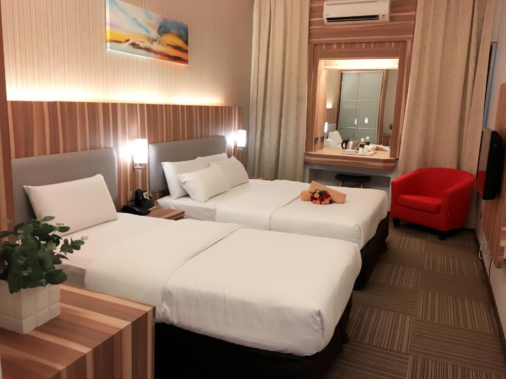 The Landmark Hotel Batu Pahat Exteriör bild